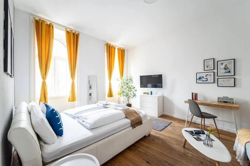 Lite 1Br Near Metro & Center By Hm Apartment Vienna
